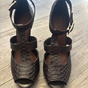 Gianni Bini Brown Leather Heels